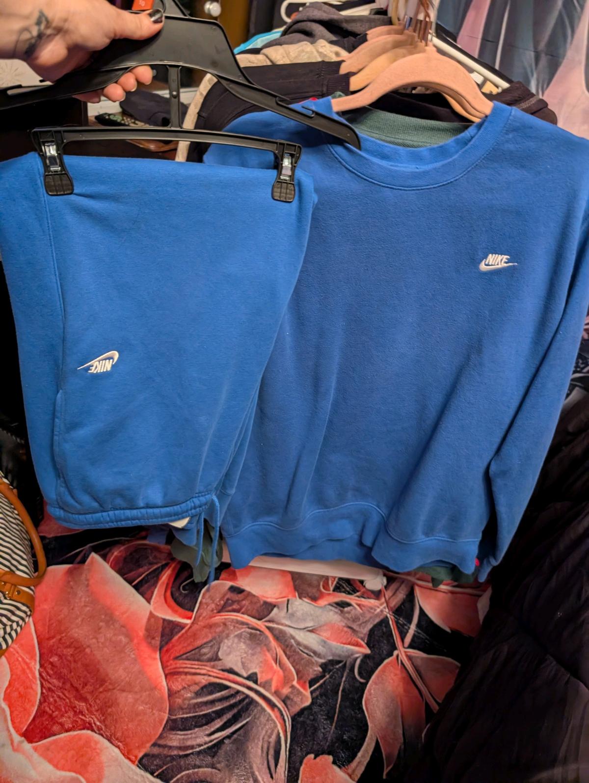 Nike Large Blue Sweatshirt and sweatpants Set - Britton, Michigan - FleaMarketBay