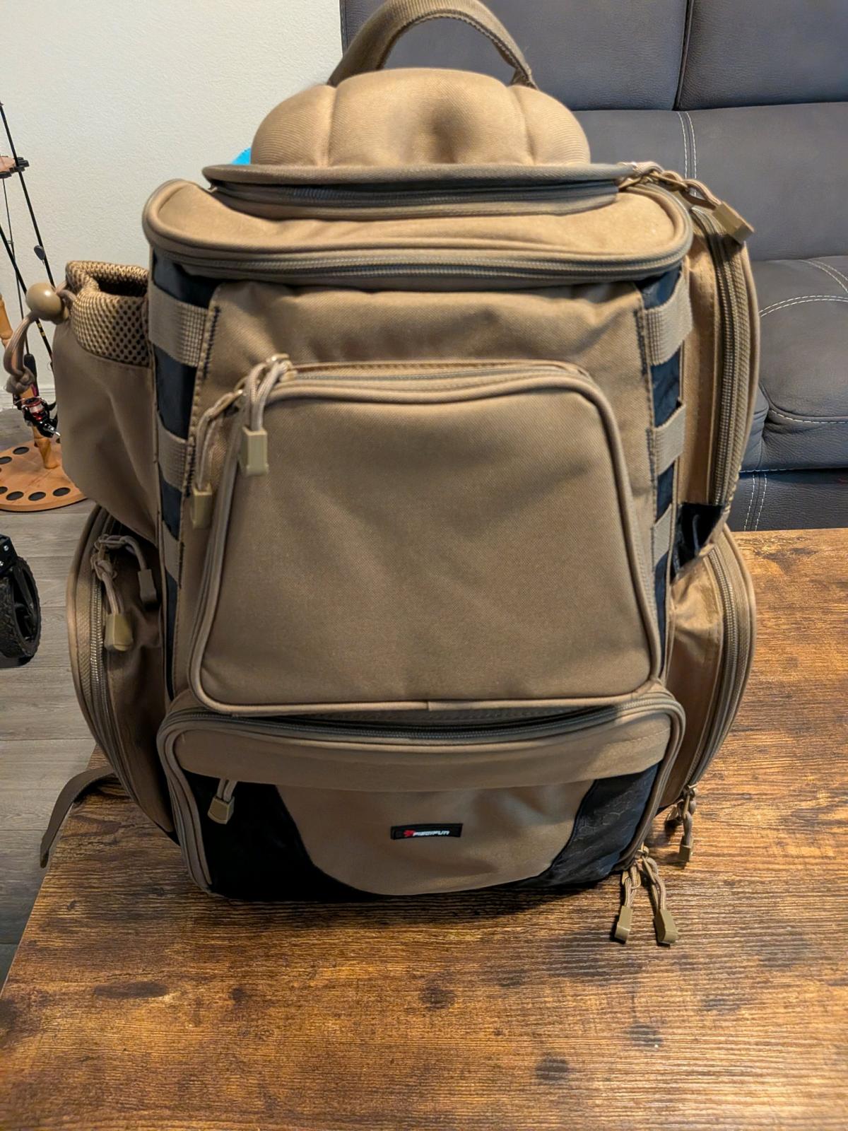 Piscifun Fishing backpack - Mesa, Arizona - FleaMarketBay