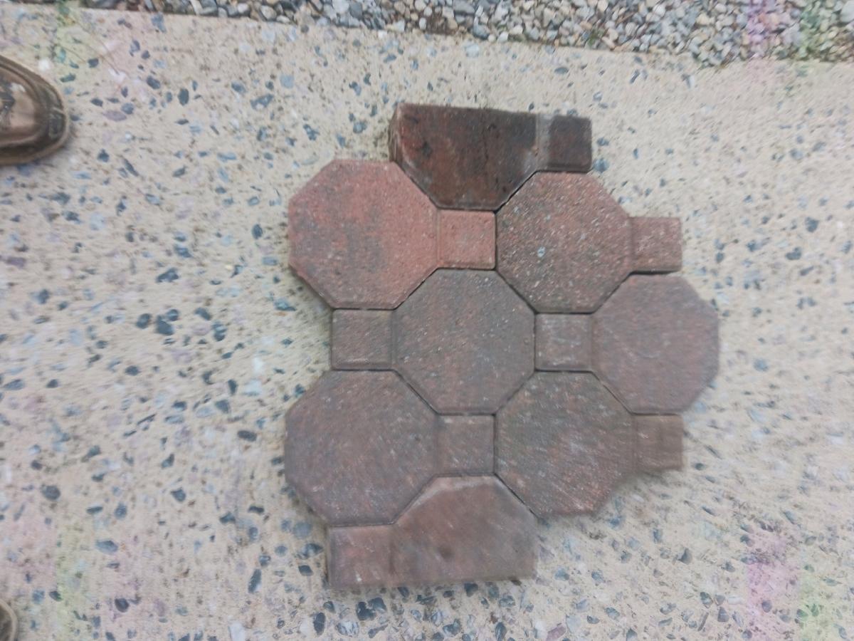 octagon shaped pavers - Westminster, Maryland - FleaMarketBay