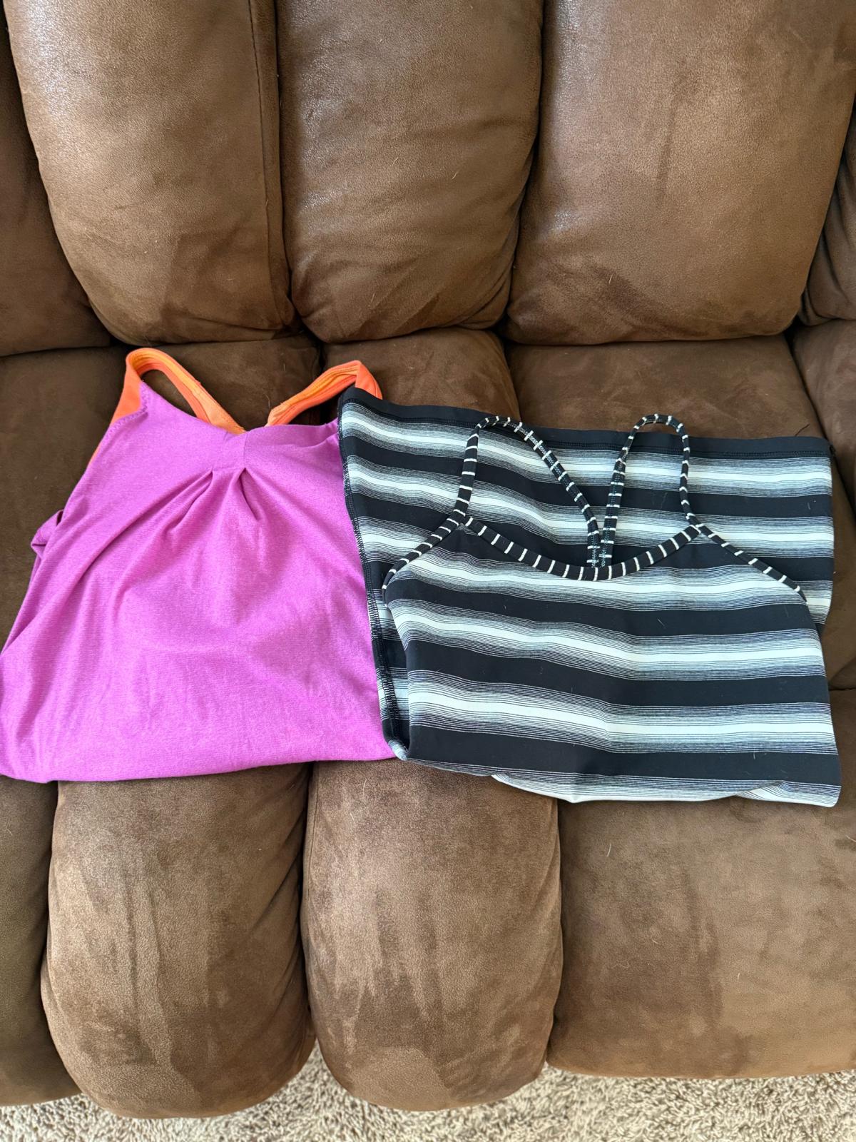 2 lululemon tanks - Roxboro, North Carolina - FleaMarketBay