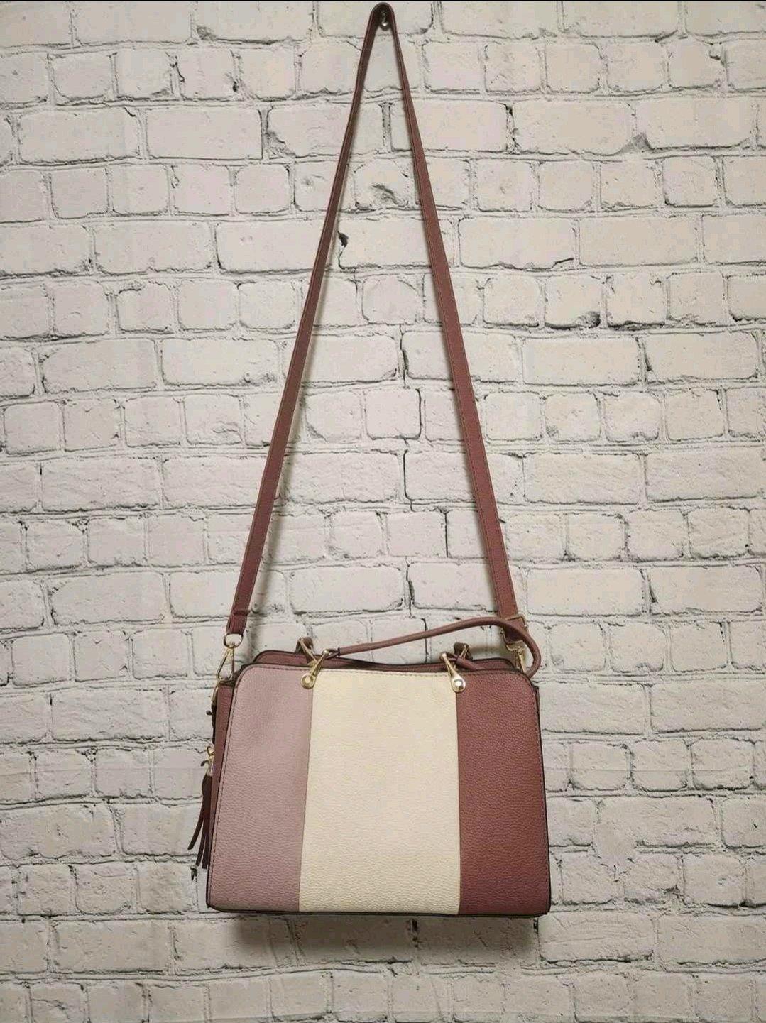 Womens Or Girls Shoulder Bag Purse - Kansas City, Missouri - FleaMarketBay
