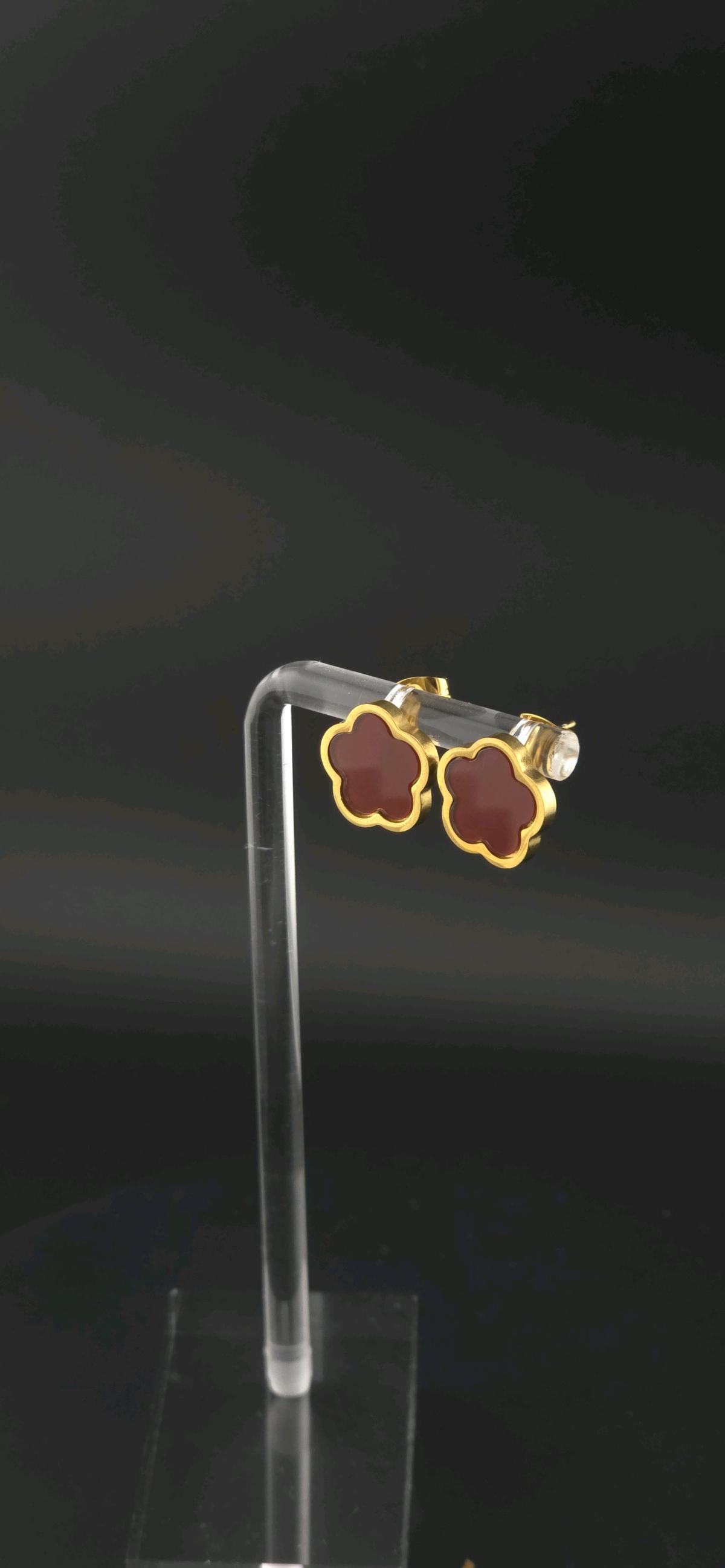 clover earrings stainless steel and 18 k gold plated - Saugus, Massachusetts - FleaMarketBay
