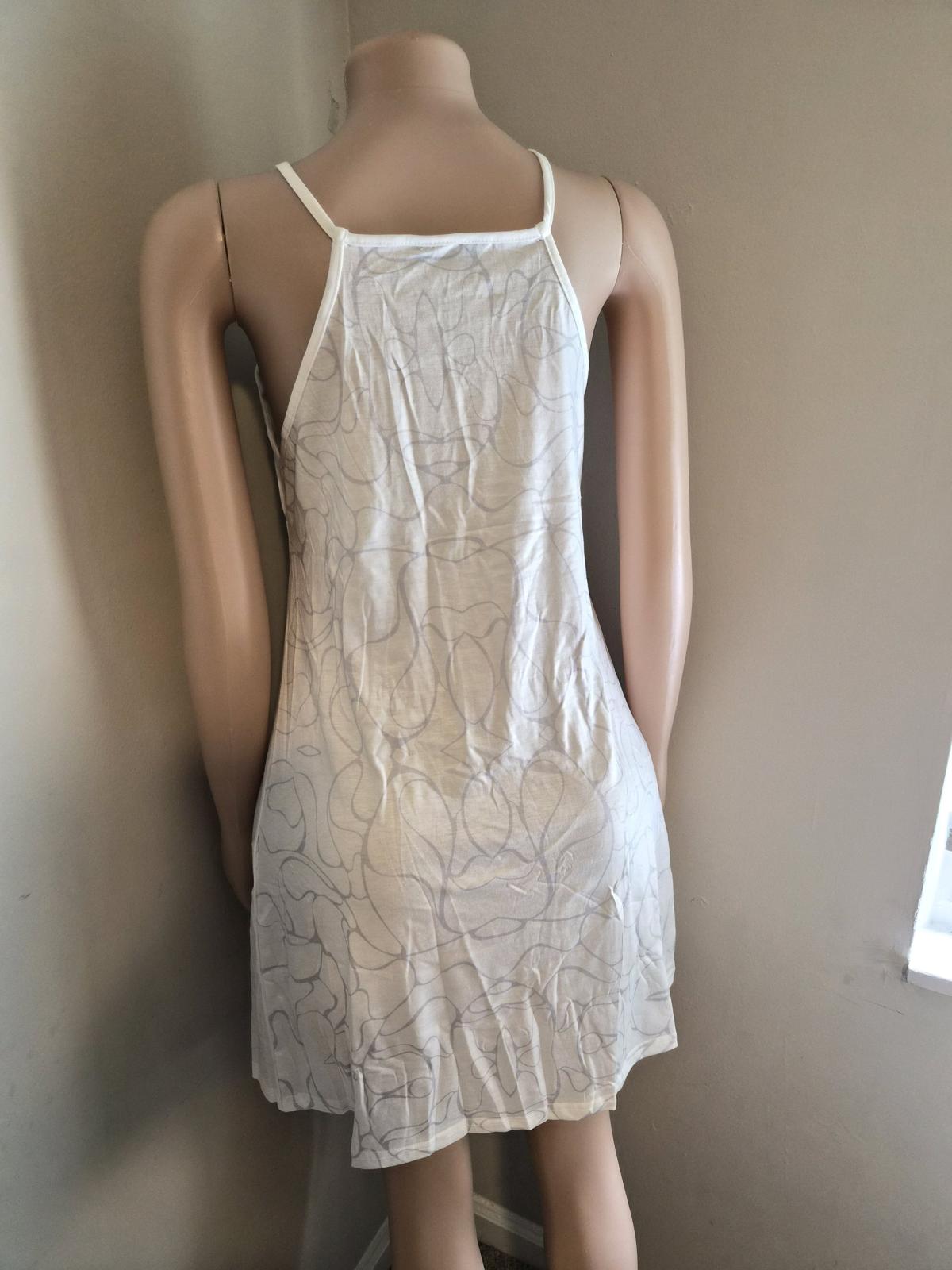 Womens Clothing Sale  Everything 10 - Durham, North Carolina - FleaMarketBay