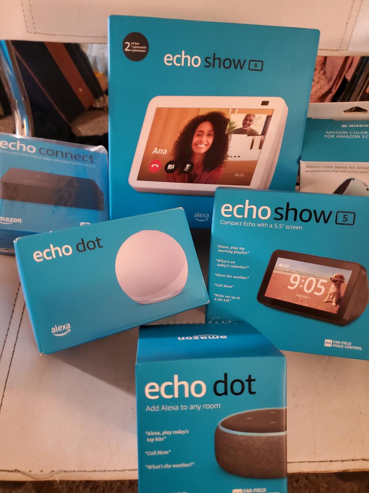 Amazon Echo Bundle w 7 Items NIB - Clackamas, Oregon - FleaMarketBay