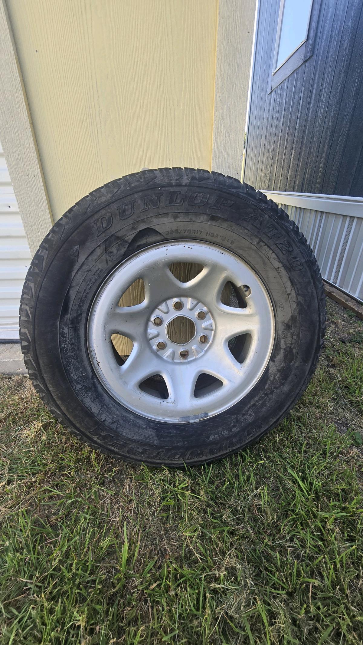 17 wheels and tires chevy silverado - Fort Worth, Texas - FleaMarketBay