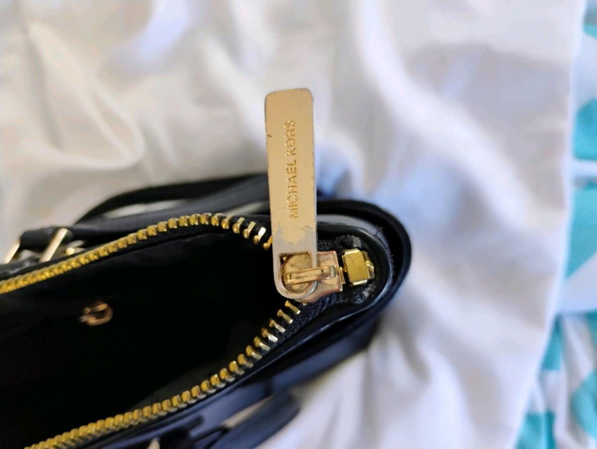 Michael Kors Jet Set Travel Saffiano Leather Tote Bag Black - Van Nuys, California - FleaMarketBay