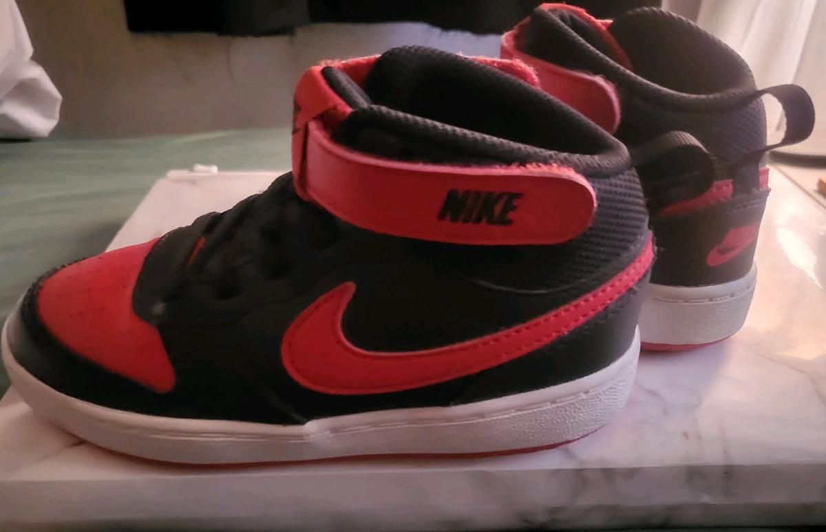 Nikes for toddlers - Fresno, California - FleaMarketBay