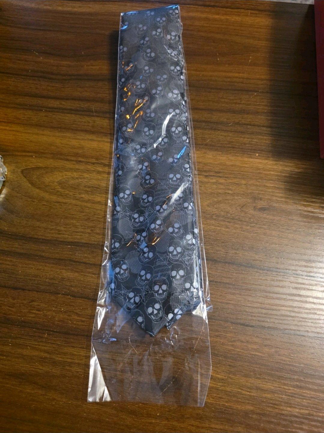 Fashion neck tie skull - Orem, Utah - FleaMarketBay