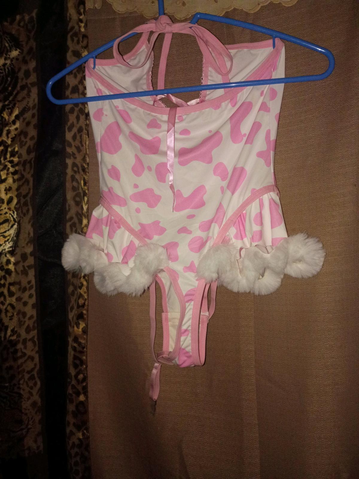 A Super Sexy Pink and White Bodysuit Fur Lingerie Outfit - Swansea, South Carolina - FleaMarketBay
