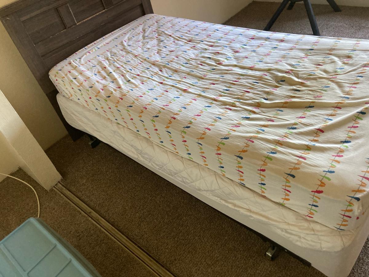twin size bed still in ok shape - Visalia, California - FleaMarketBay