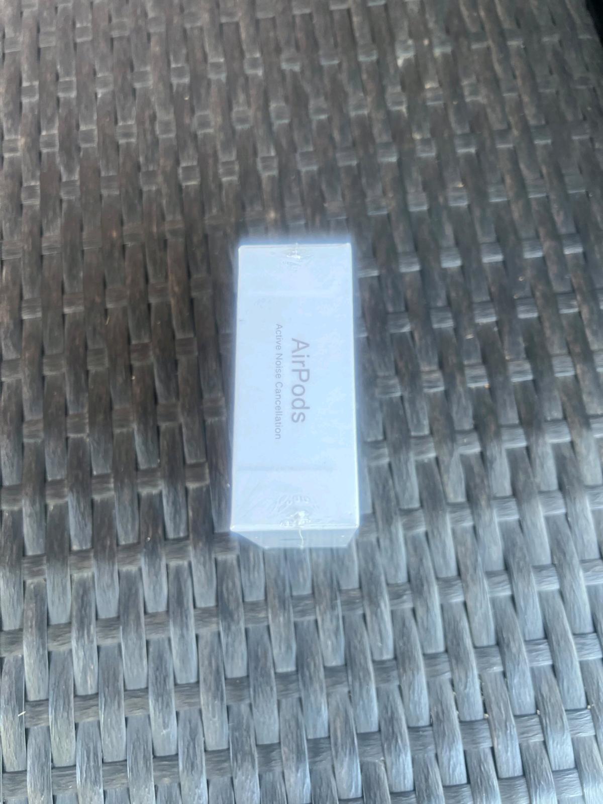 Airpod 4 - Seattle, Washington - FleaMarketBay