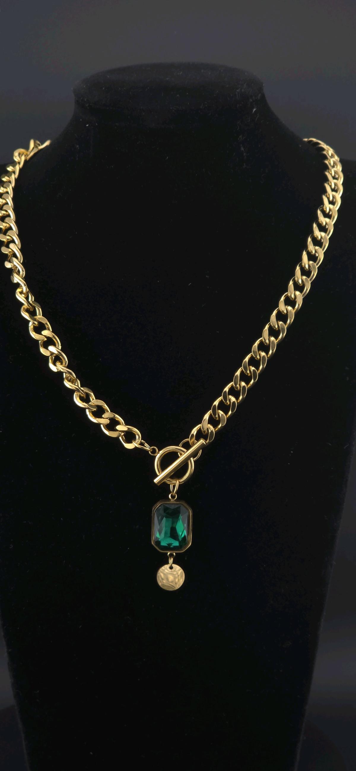 long chain necklace with green  Cz gemstone - Saugus, Massachusetts - FleaMarketBay