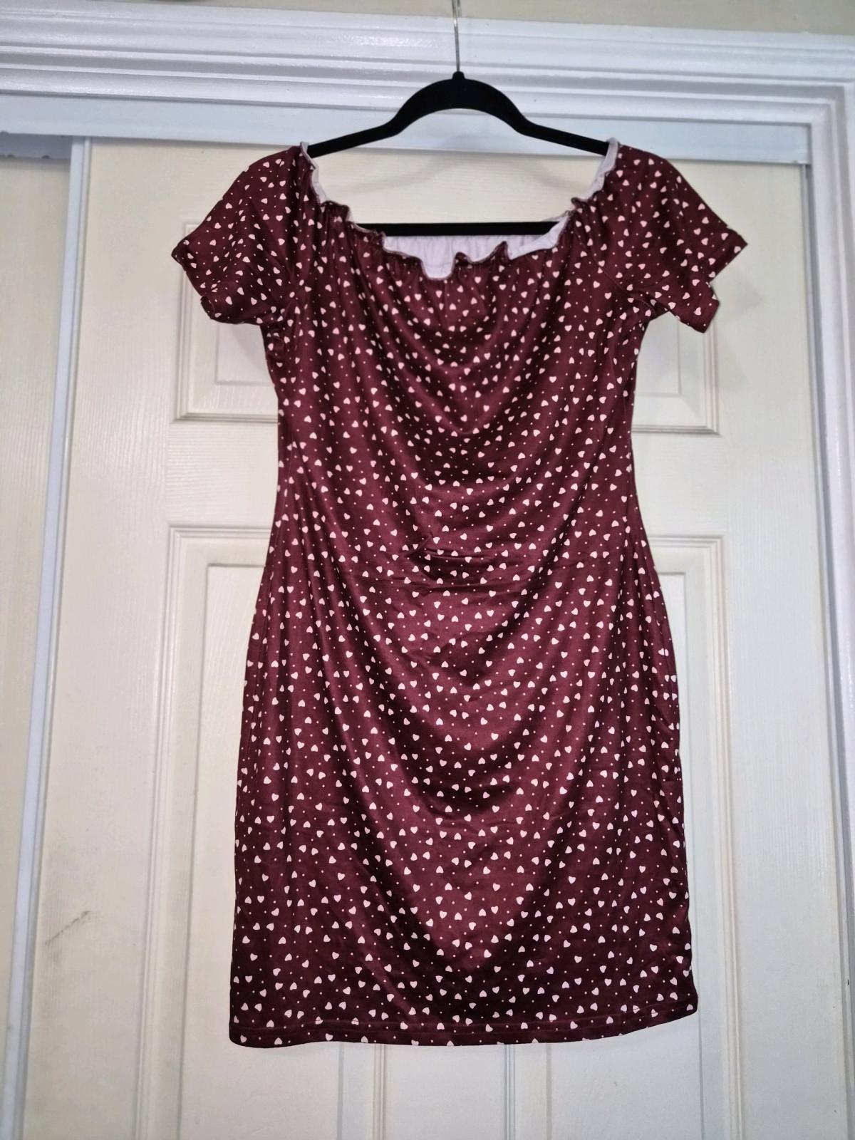 Womens Large short fitted dress - Hawthorne, California - FleaMarketBay