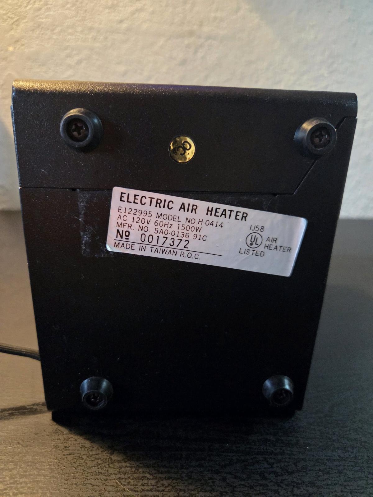 King of Fans Ceramic Heater - Arlington, Texas - FleaMarketBay