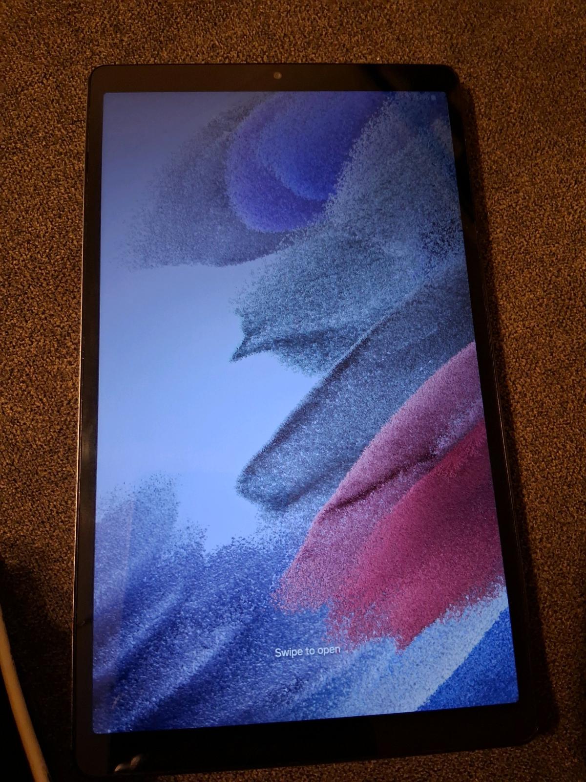 Like New Samsung Tablet - Anniston, Alabama - FleaMarketBay