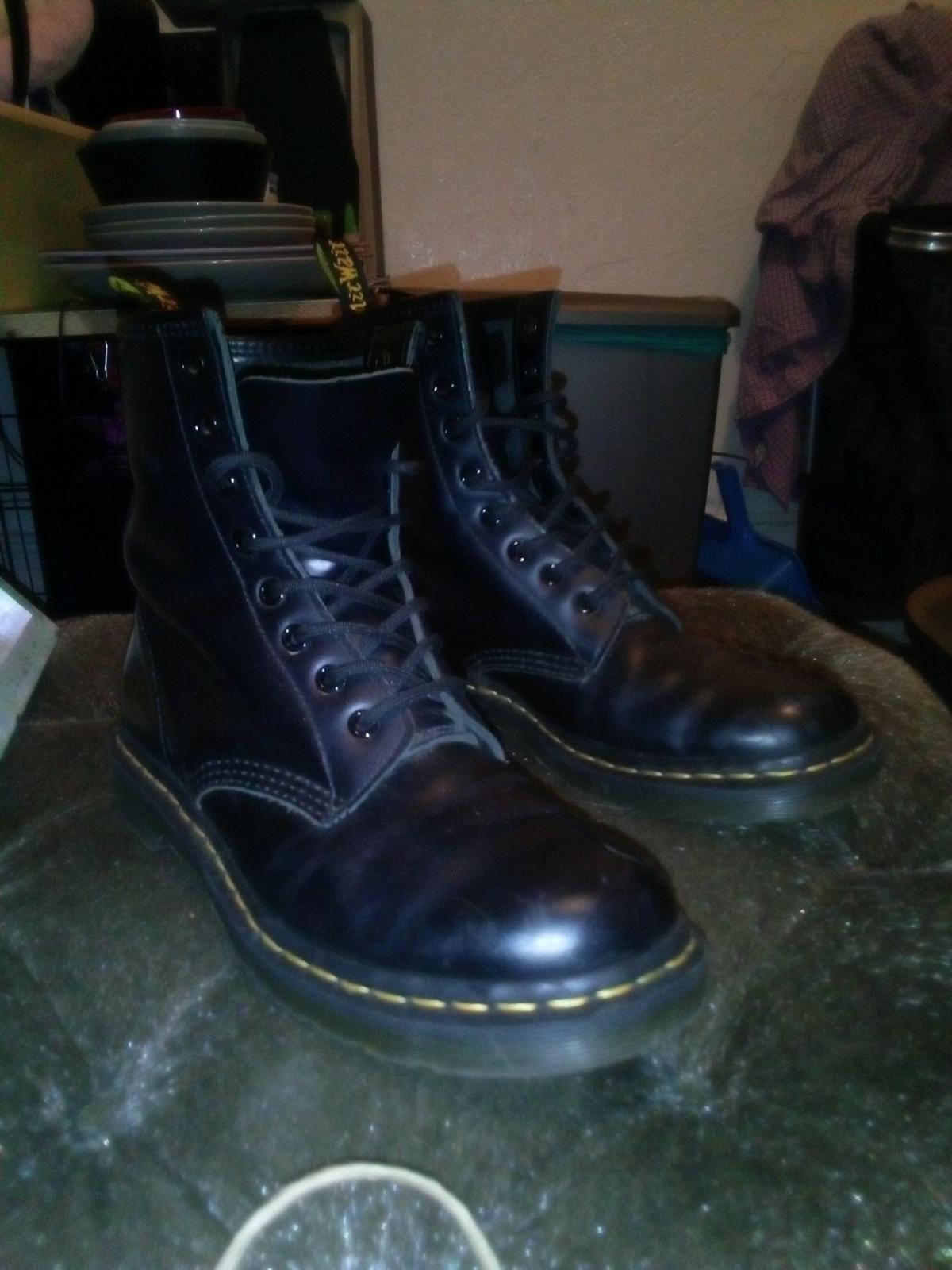 womens size 9 doctor martens - San Francisco, California - FleaMarketBay