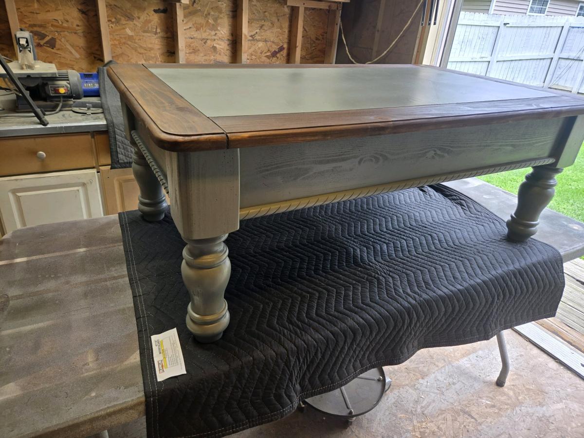Lift top refinished coffee table - Kokomo, Indiana - FleaMarketBay