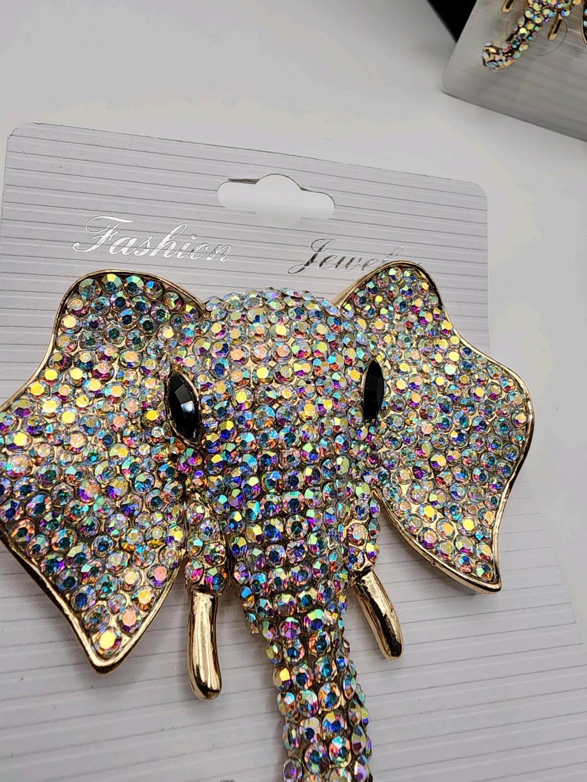 Elephant Brooch and Earrings Set - Crowley, Louisiana - FleaMarketBay