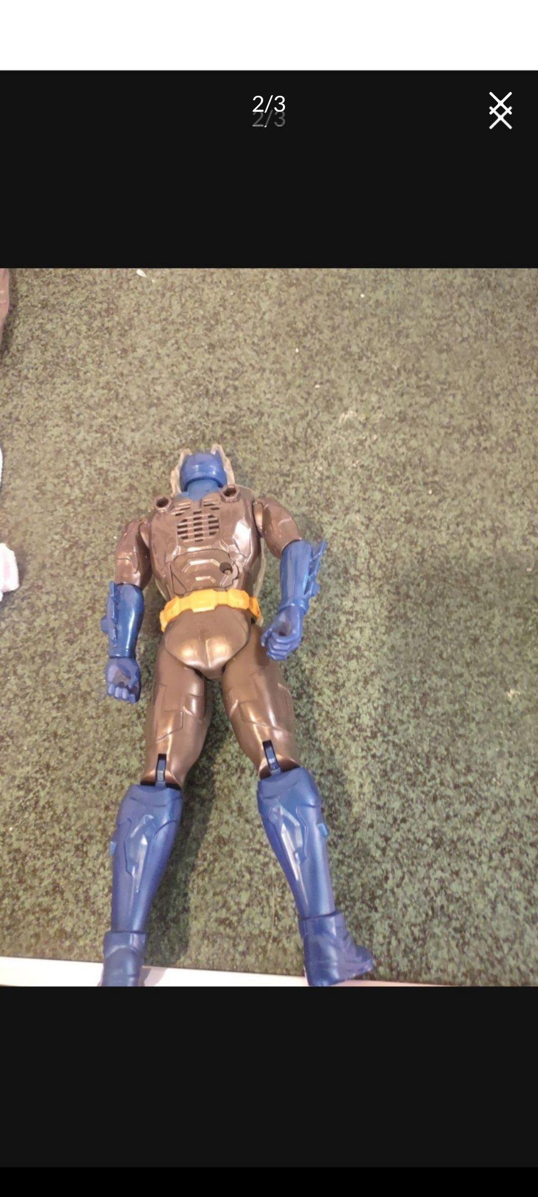 Batman Action Figure With Gliding Wings DC Comics - Painesville, Ohio - FleaMarketBay