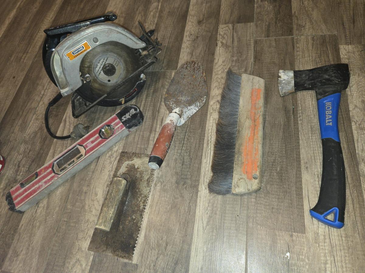 20 dollar items MOVING SALE - Pittsburg, California - FleaMarketBay