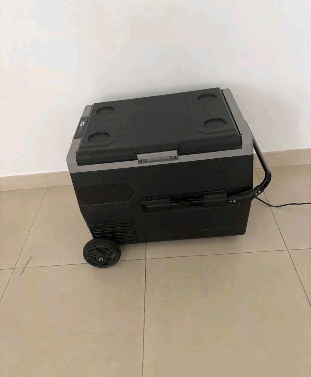 portable electric camping fridge and freezer cooler - Dallas, Texas - FleaMarketBay