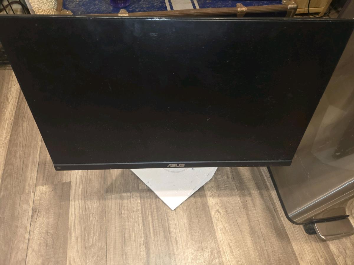 20 dollar items MOVING SALE - Pittsburg, California - FleaMarketBay