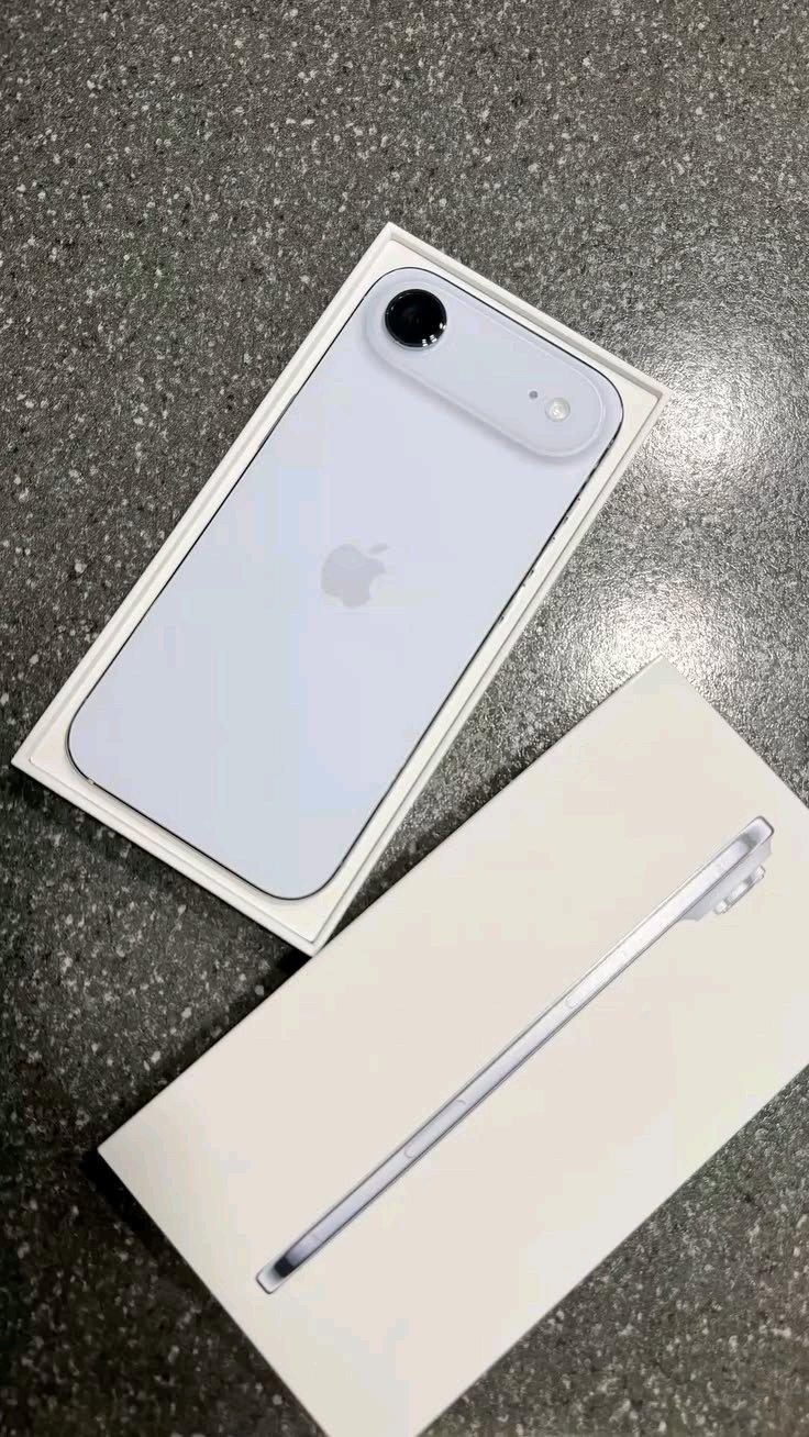 iphone17air - Andrews, Texas - FleaMarketBay