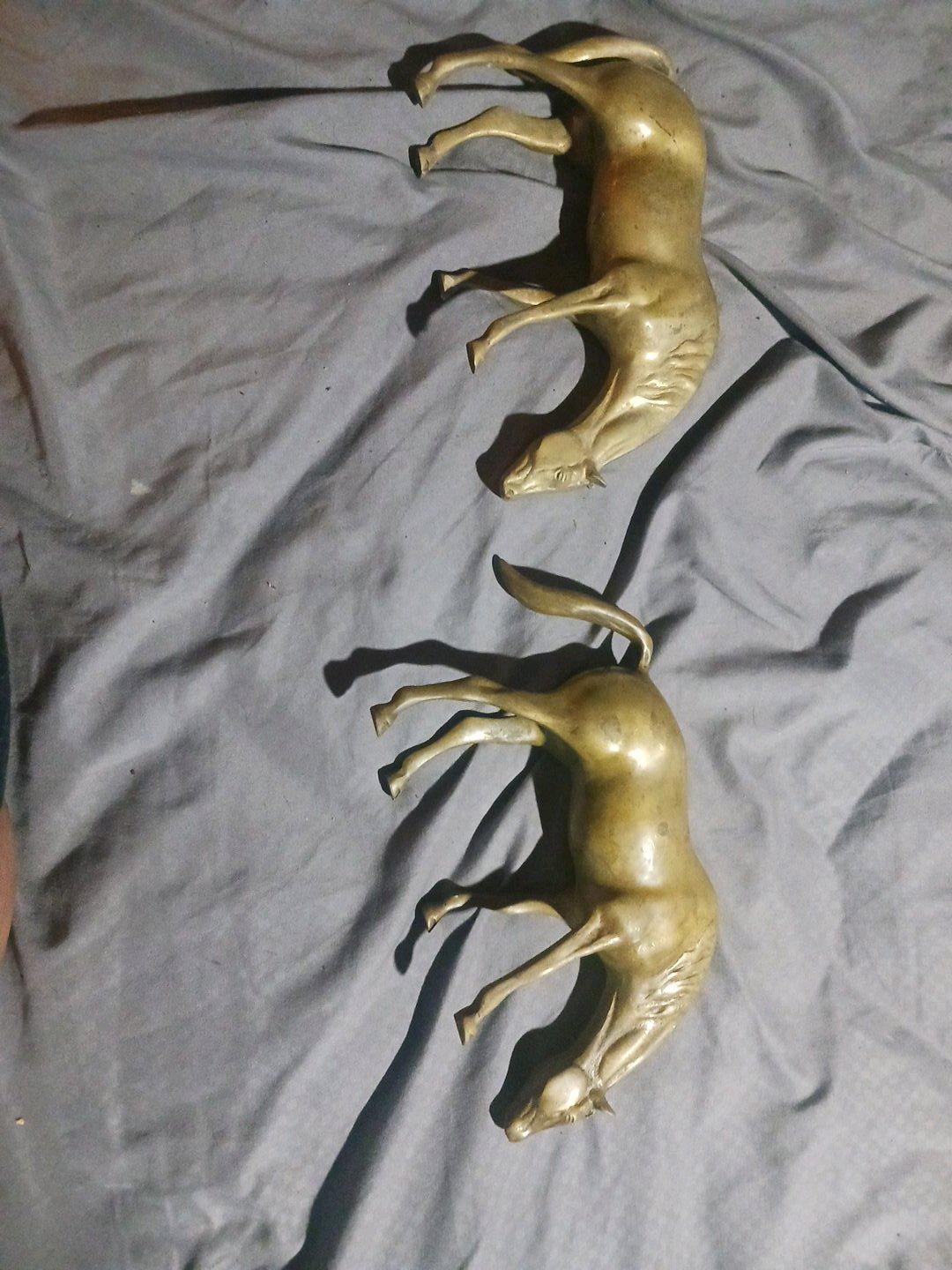 vestige horse figurine - Bald Knob, Arkansas - FleaMarketBay