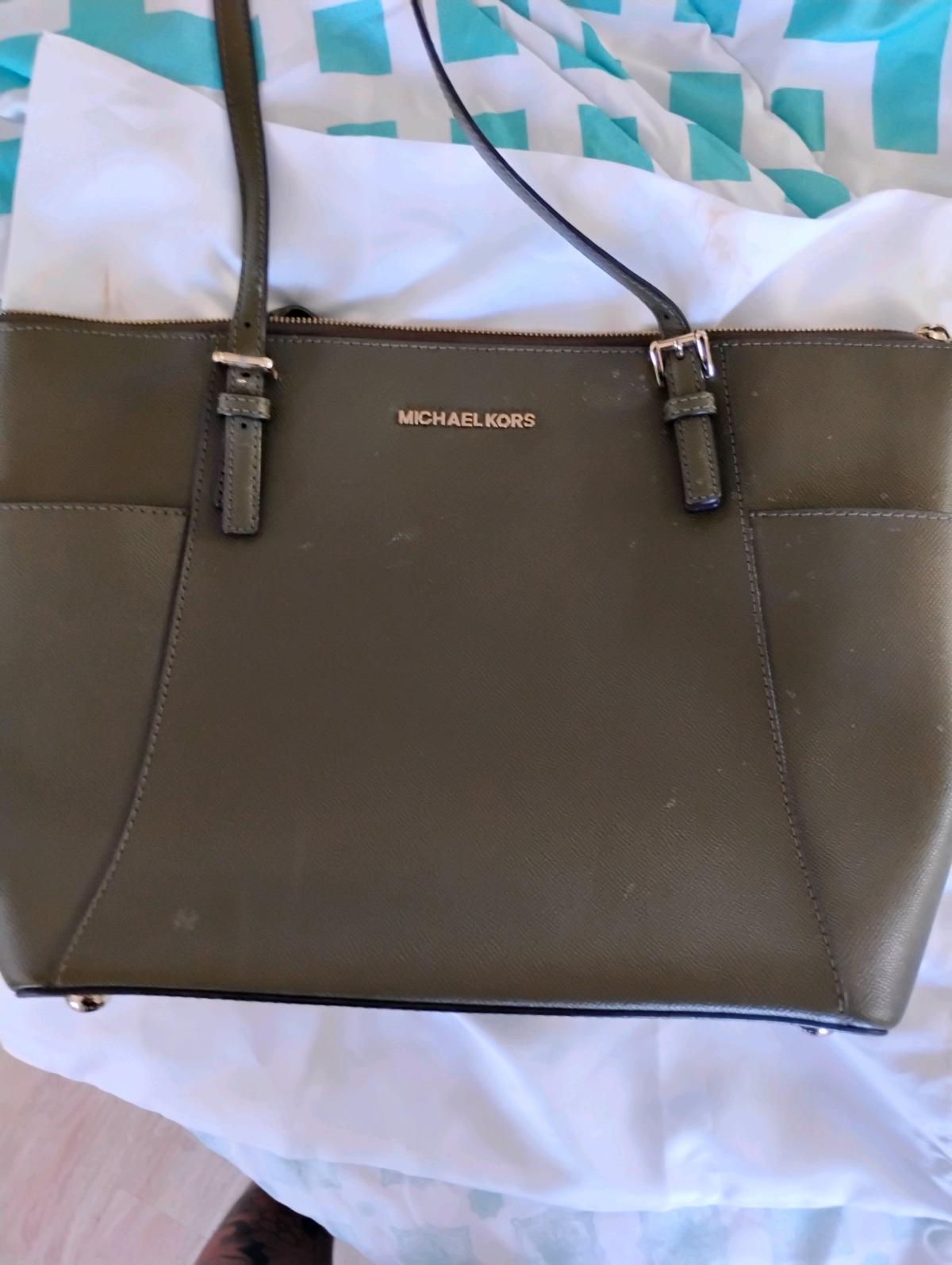 Michael Kors Voyager Medium Saffiano Leather Tote Bag in Oli - Van Nuys, California - FleaMarketBay