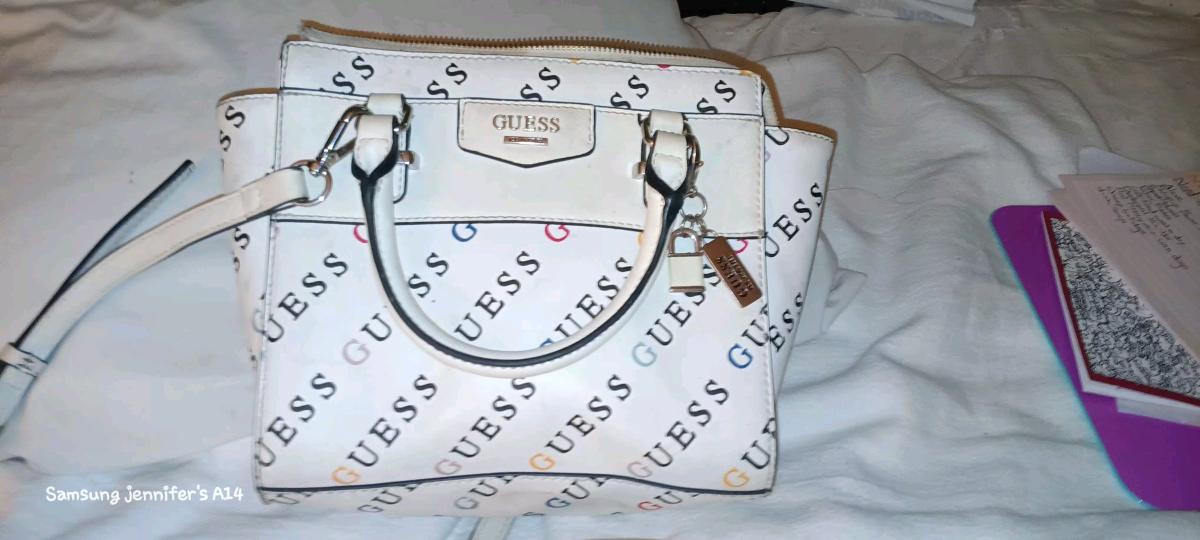 Guess Handbag Authentic Purse - Indianapolis, Indiana - FleaMarketBay