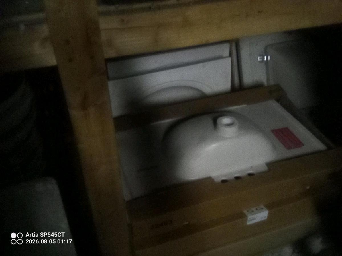 5 Brandnew 31x19 White Marble bathroom vanity tops - San Francisco, California - FleaMarketBay