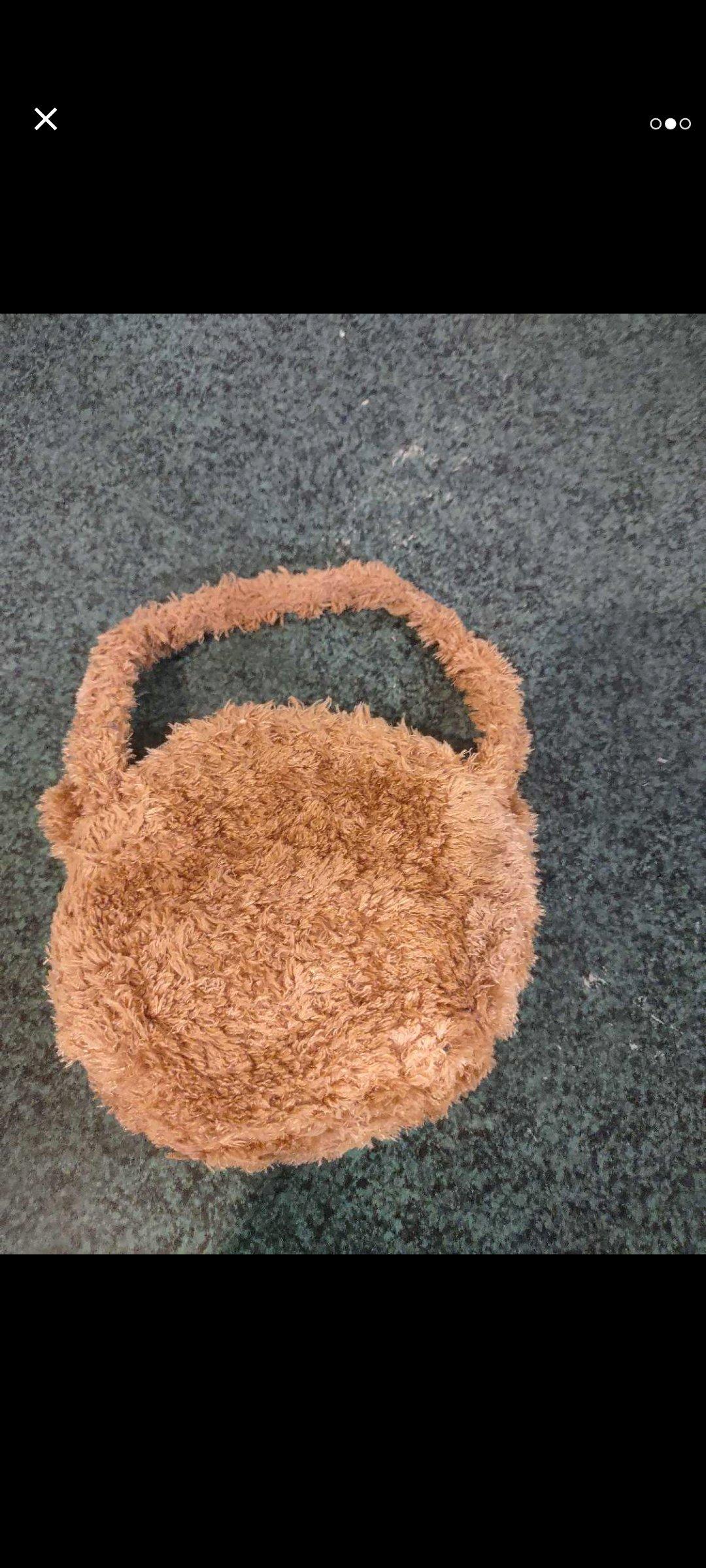 Super Cute Little Girls Bear Purse - Painesville, Ohio - FleaMarketBay
