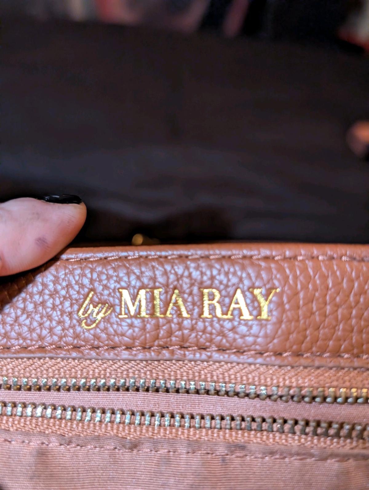 Leather crossbody bag Mia Ray brand small flap style - Britton, Michigan - FleaMarketBay