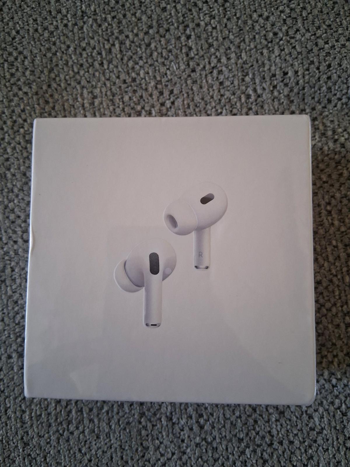 airpods generation 2pro - El Paso, Texas - FleaMarketBay