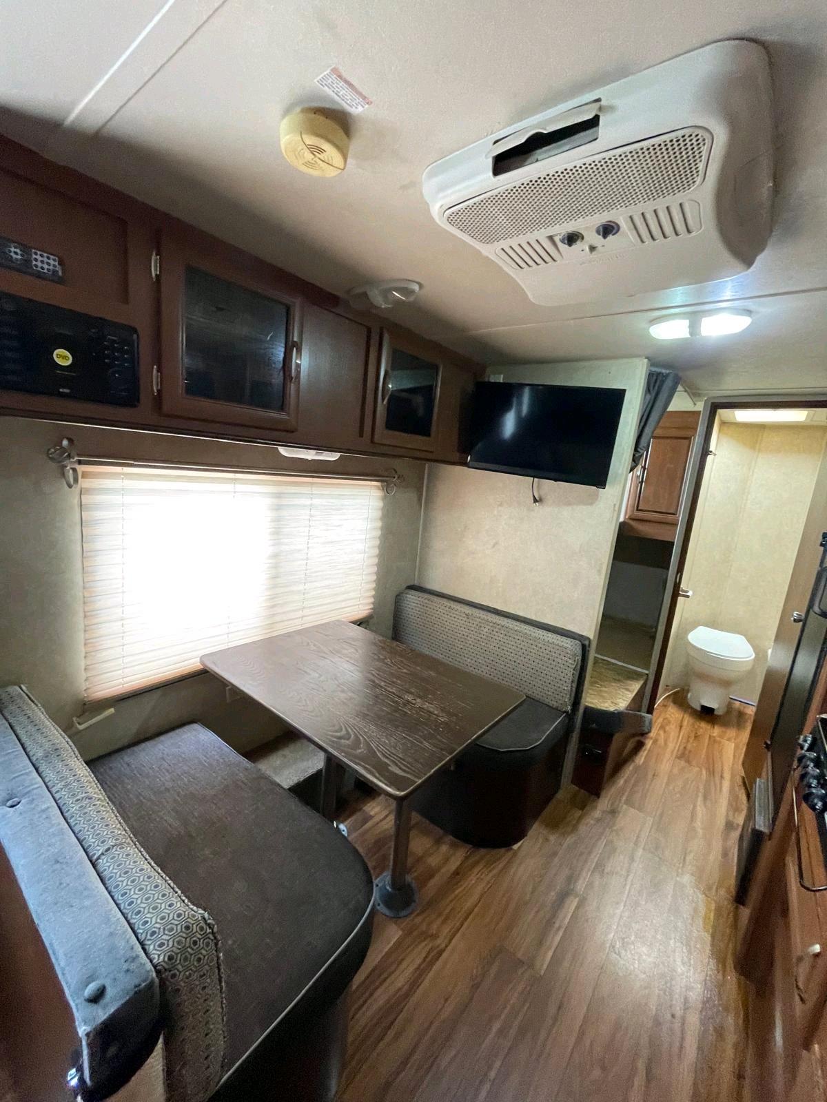Rdnt trailer to live - Miami, Florida - FleaMarketBay