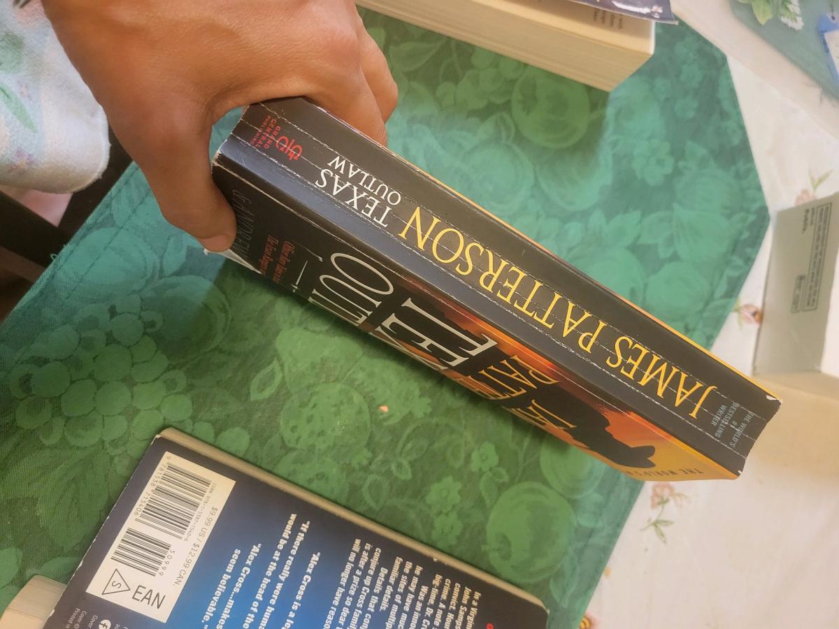 Hardcover novels books 5 each - Altamonte Springs, Florida - FleaMarketBay