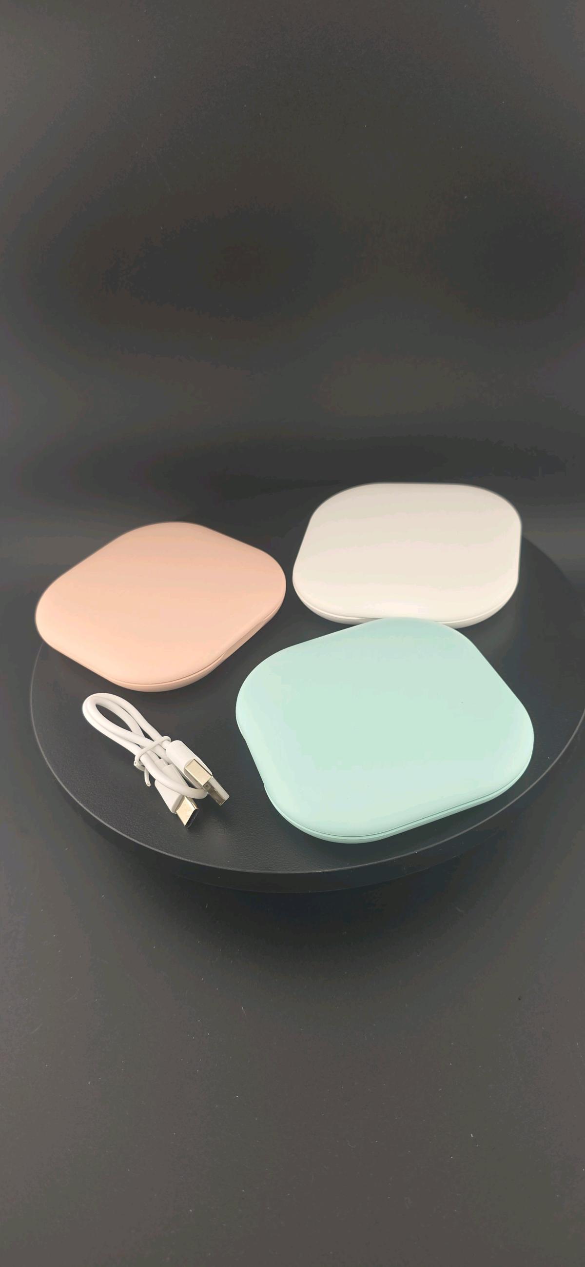 LED Makeup Pocket Mirror for women - Saugus, Massachusetts - FleaMarketBay