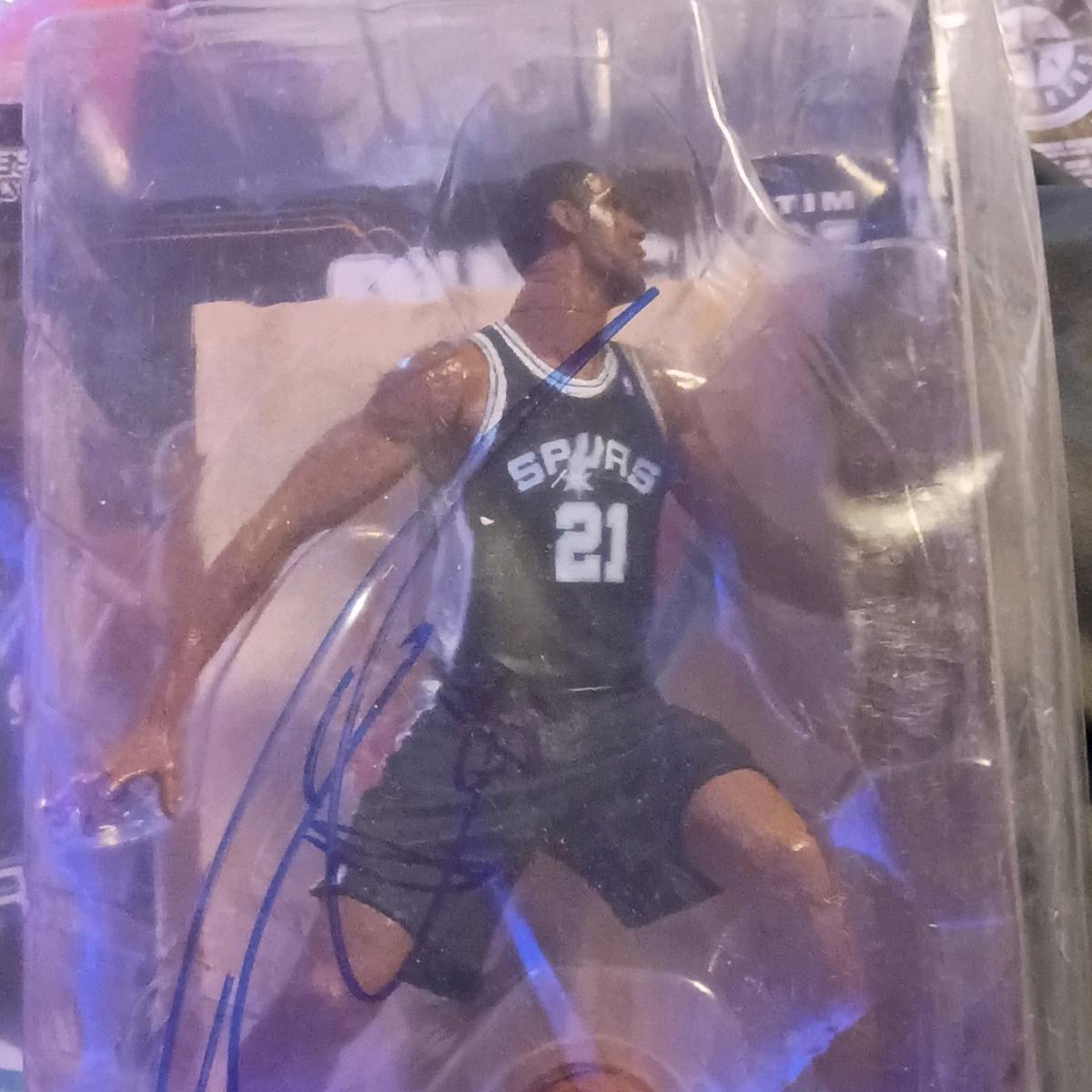 Autograph Tim Duncan San Antonio Spurs - Everett, Washington - FleaMarketBay