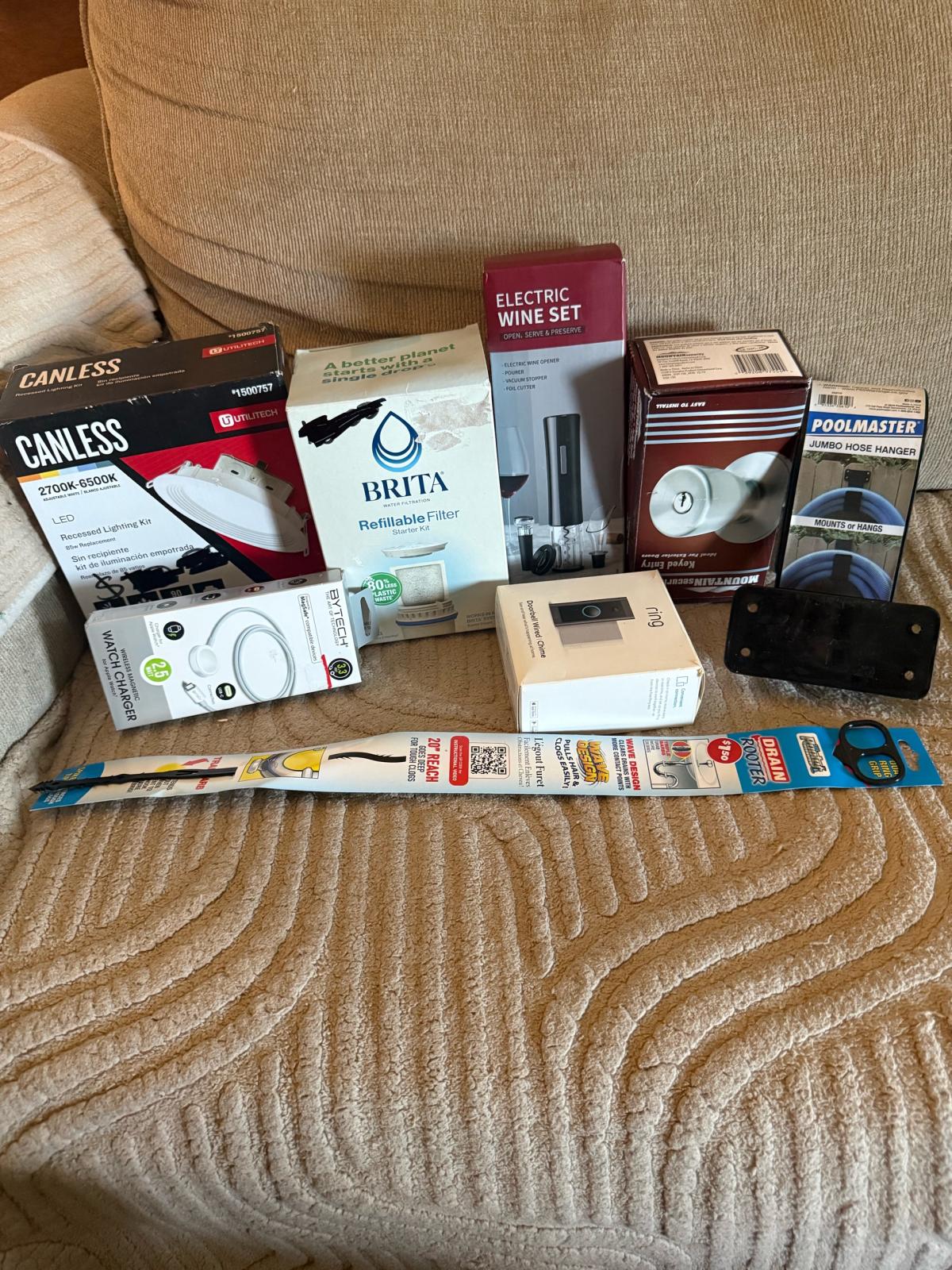 bundle of home goods - Virginia Beach, Virginia - FleaMarketBay