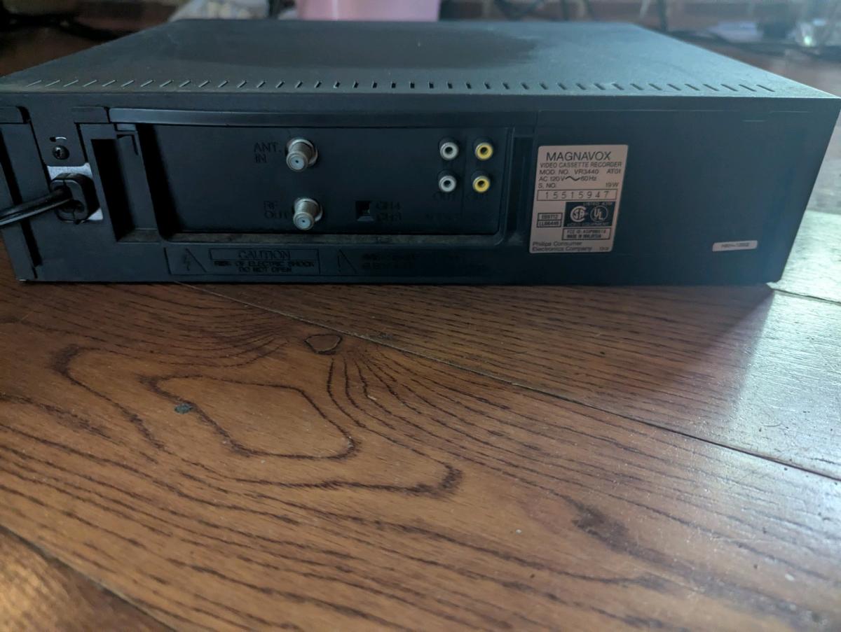 Magnavox VR3440 VCR - Northfield, New Jersey - FleaMarketBay