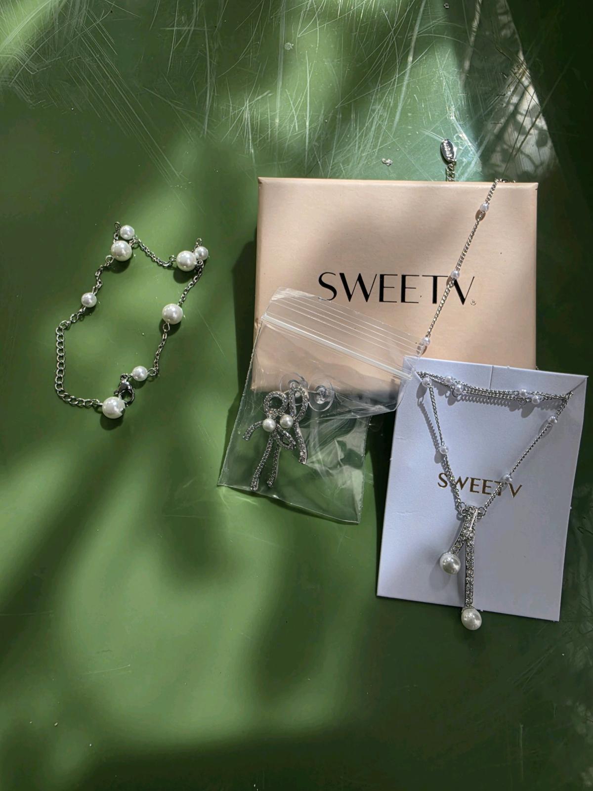 SWEETV Pearl Jewelry Set  Necklace Bracelet and Earrings - Ionia, Michigan - FleaMarketBay
