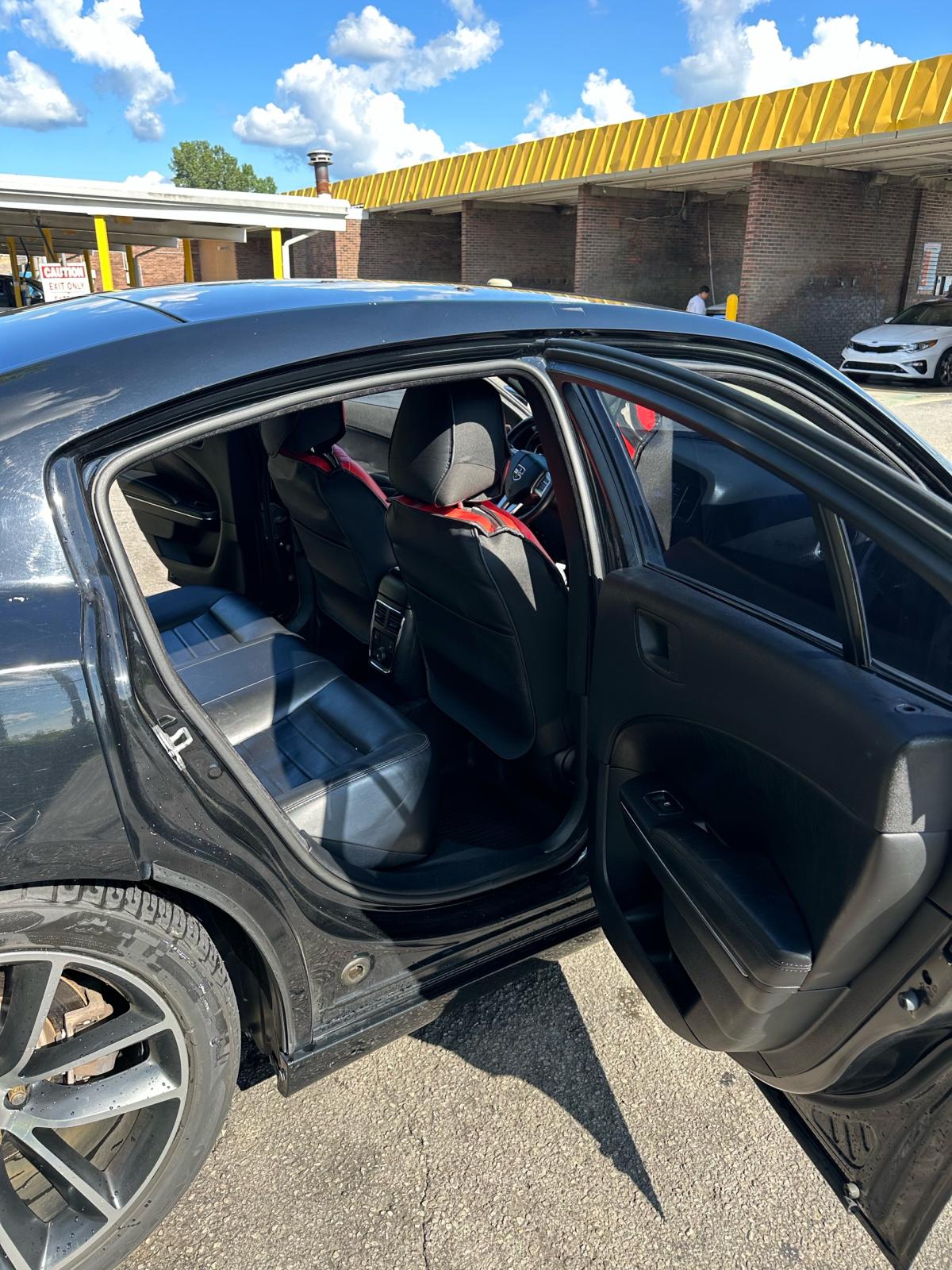 2014 dodge charger Rt v8 - Louisville, Kentucky - FleaMarketBay