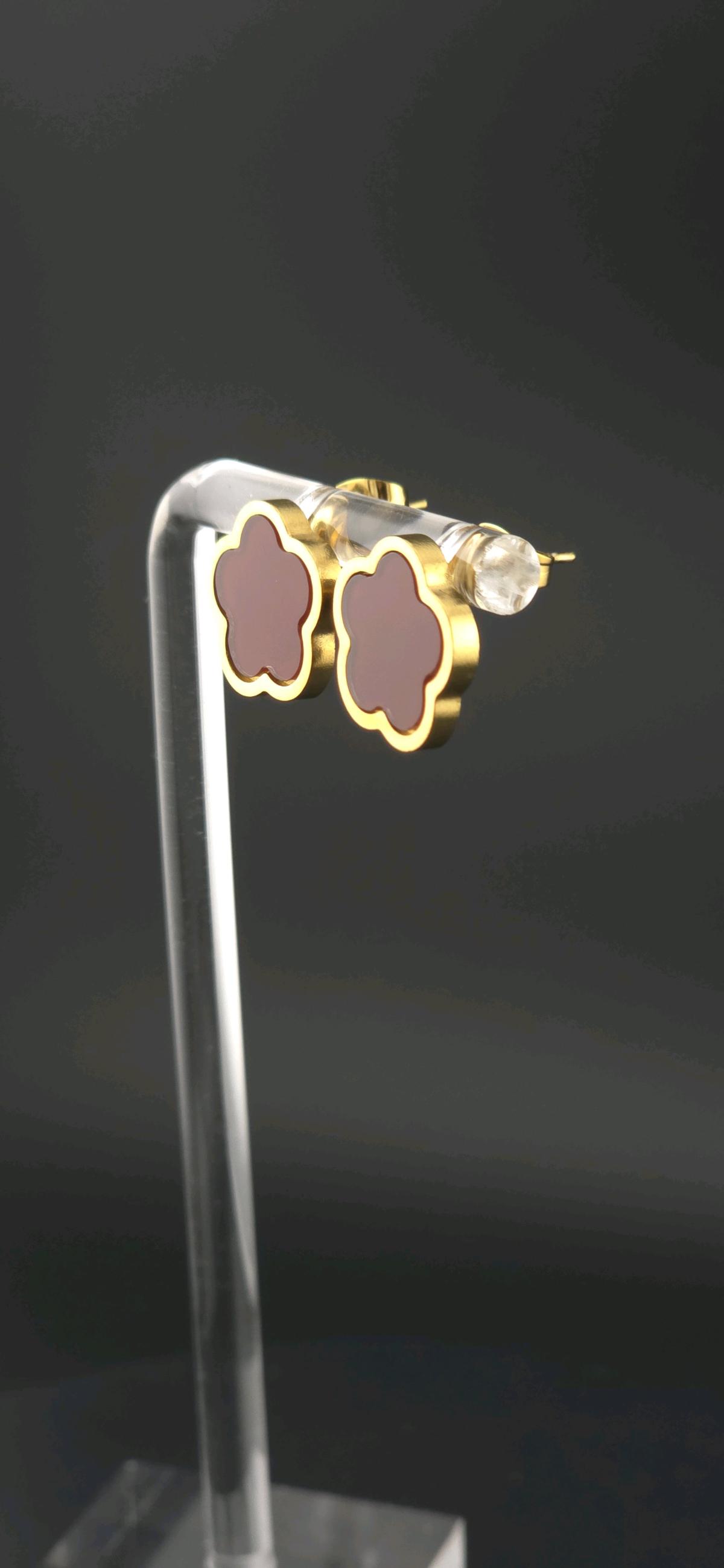 clover earrings stainless steel and 18 k gold plated - Saugus, Massachusetts - FleaMarketBay