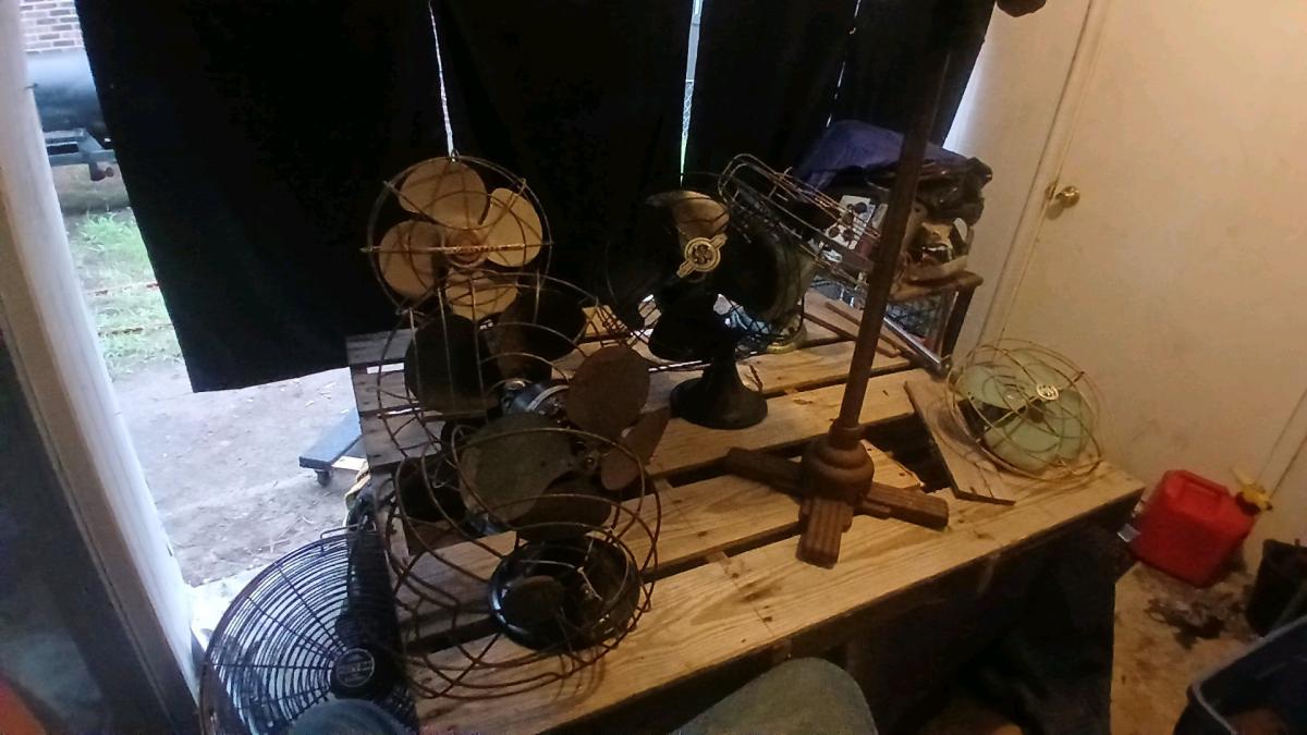 Vintage Fans and accessories - Beaufort, South Carolina - FleaMarketBay