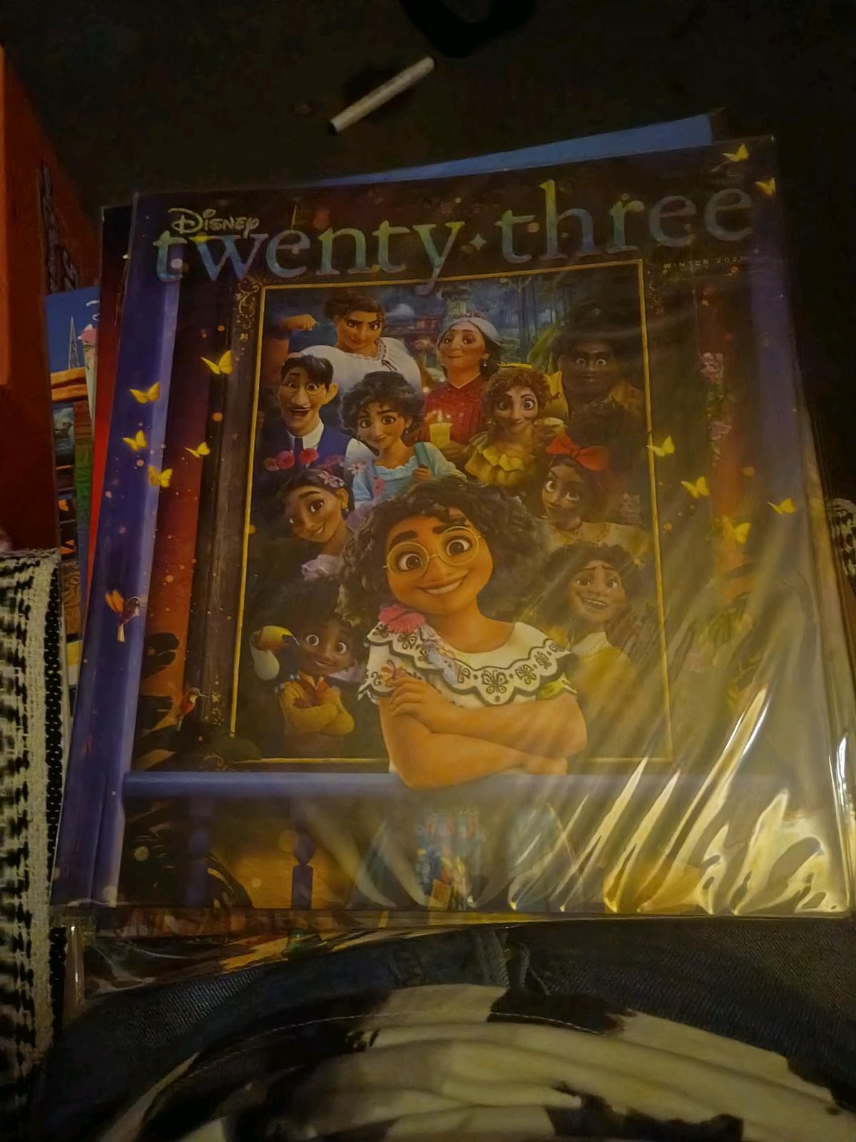 D23 magazines 14 in all 20 each all brand new - Ontario, California - FleaMarketBay