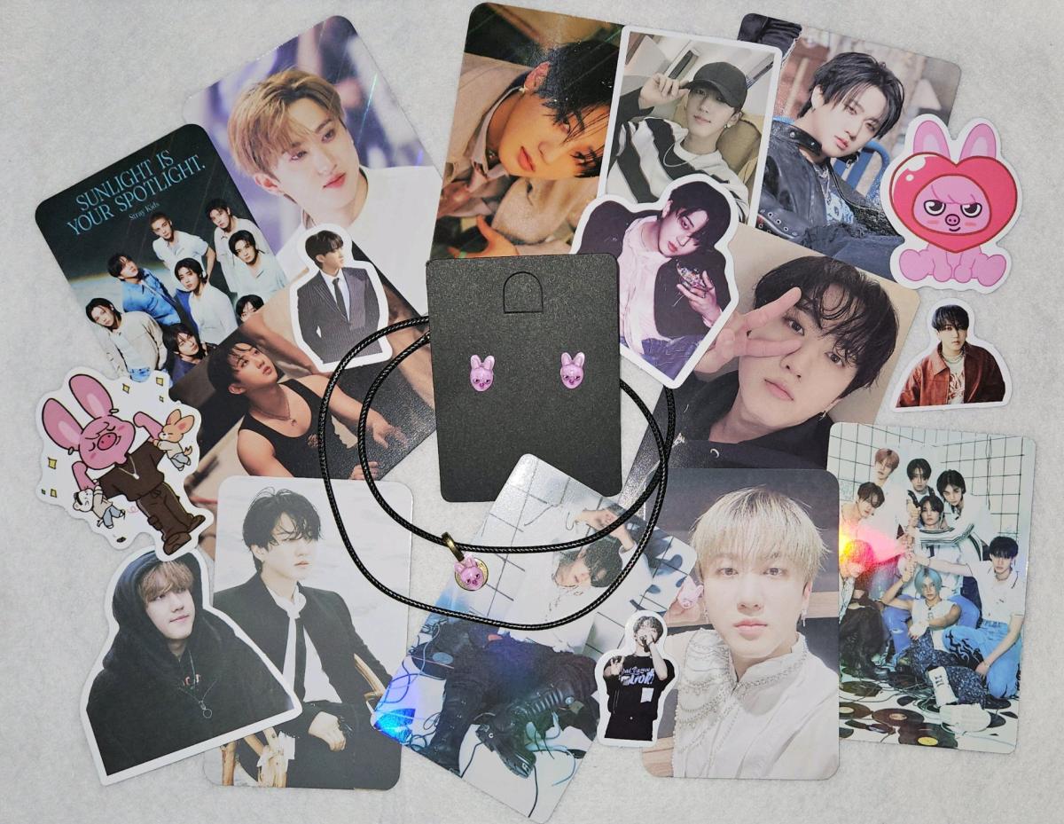 Stray Kids Changbin Bias Pack with Jewelry - Huntsville, Texas - FleaMarketBay
