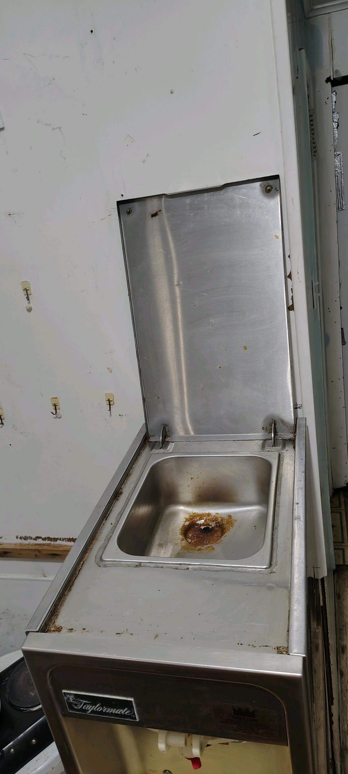 working ice ream mechine - Shreveport, Louisiana - FleaMarketBay