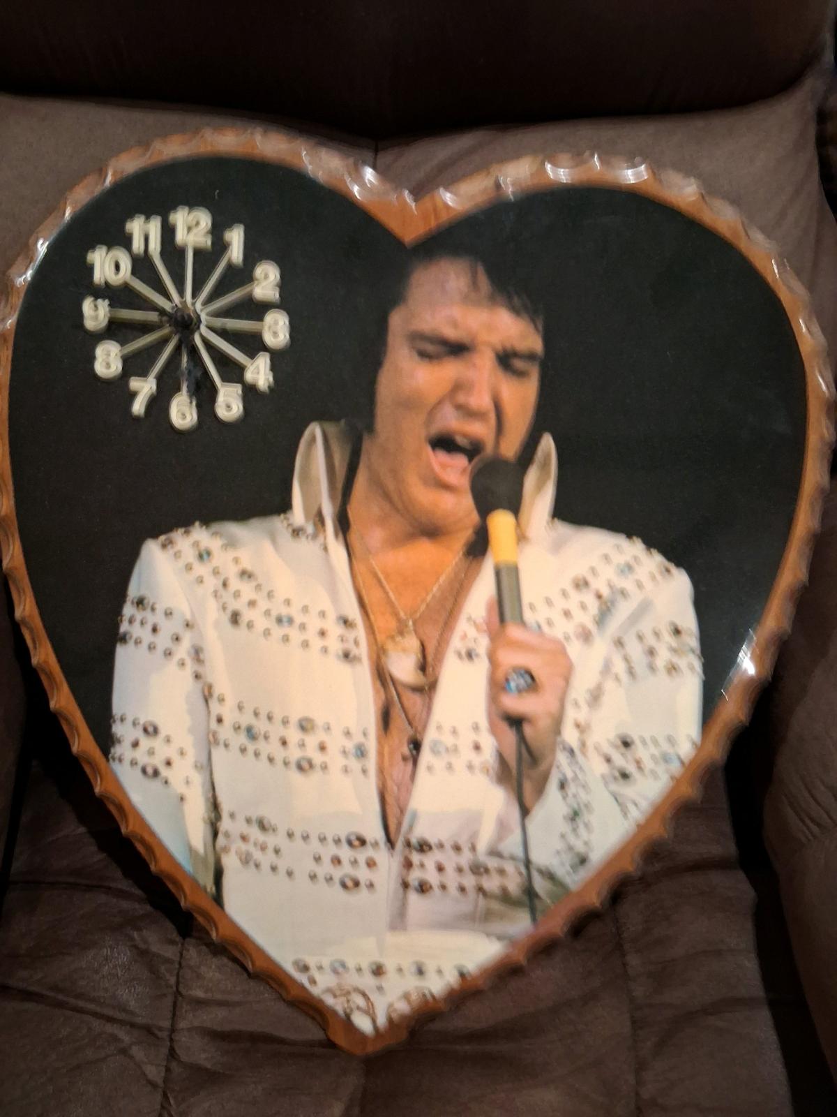 Elvis Clock needs Battery - West Palm Beach, Florida - FleaMarketBay