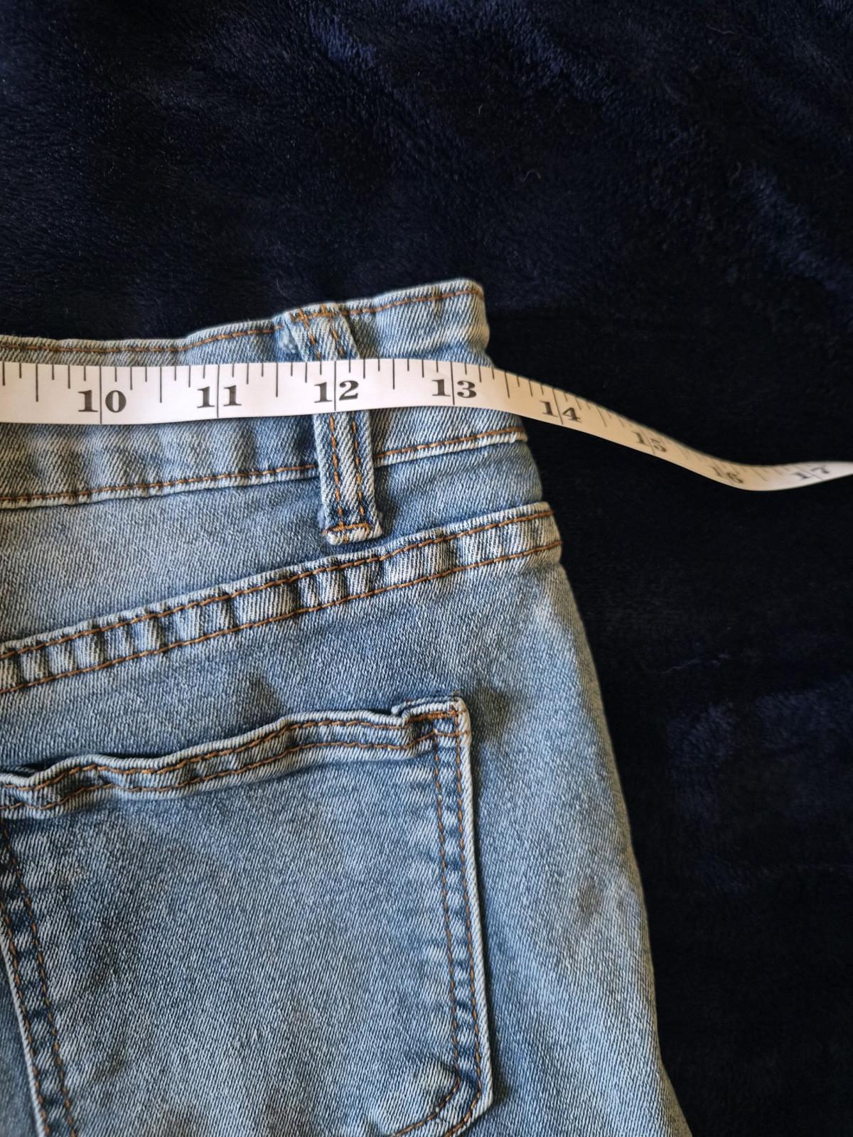 womens Light blue cargo skinny jeans - Hawthorne, California - FleaMarketBay