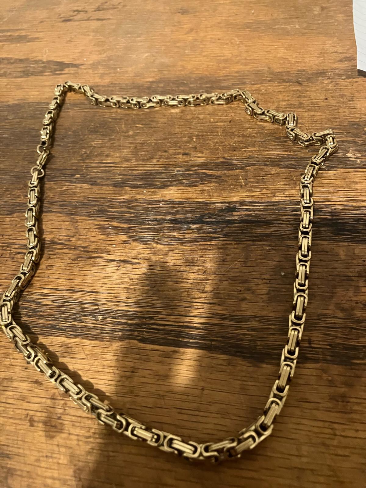 gold chain - San Fernando, California - FleaMarketBay